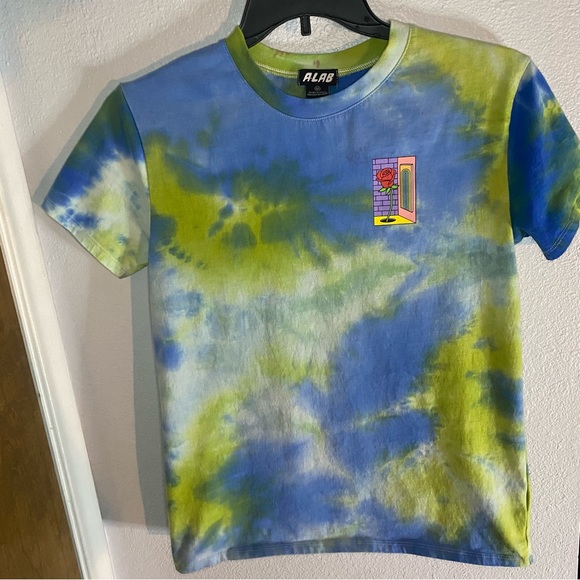 a lab Other - A LAB ROSE T SHIRT MEDIUM TIE-DYE T SHIRT